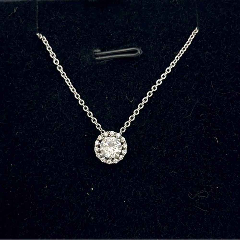 Stella & Dot Silver Tone Pendant Necklace with Simulated Diamonds Pendant